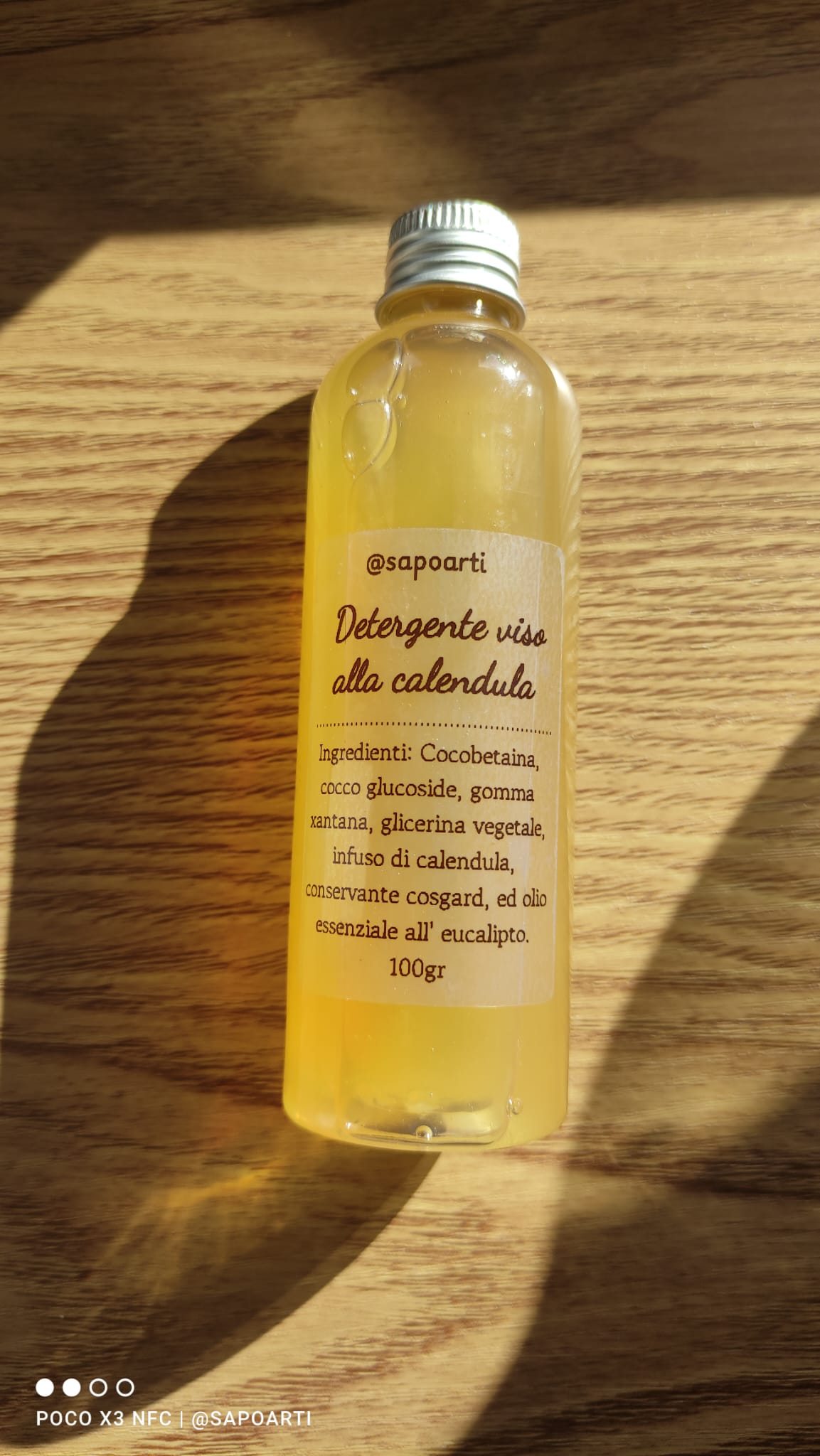 Detergente viso in gel
