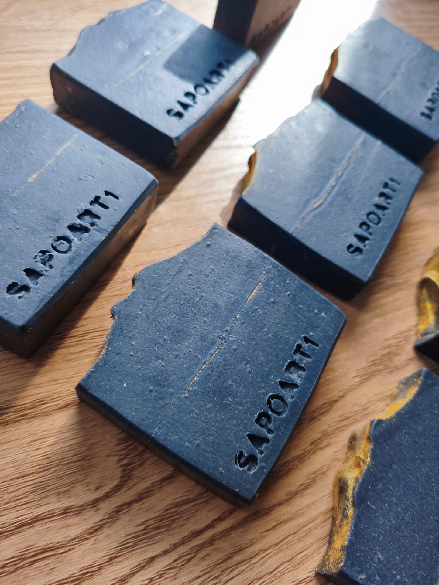 Carbone attivo e Patchouli