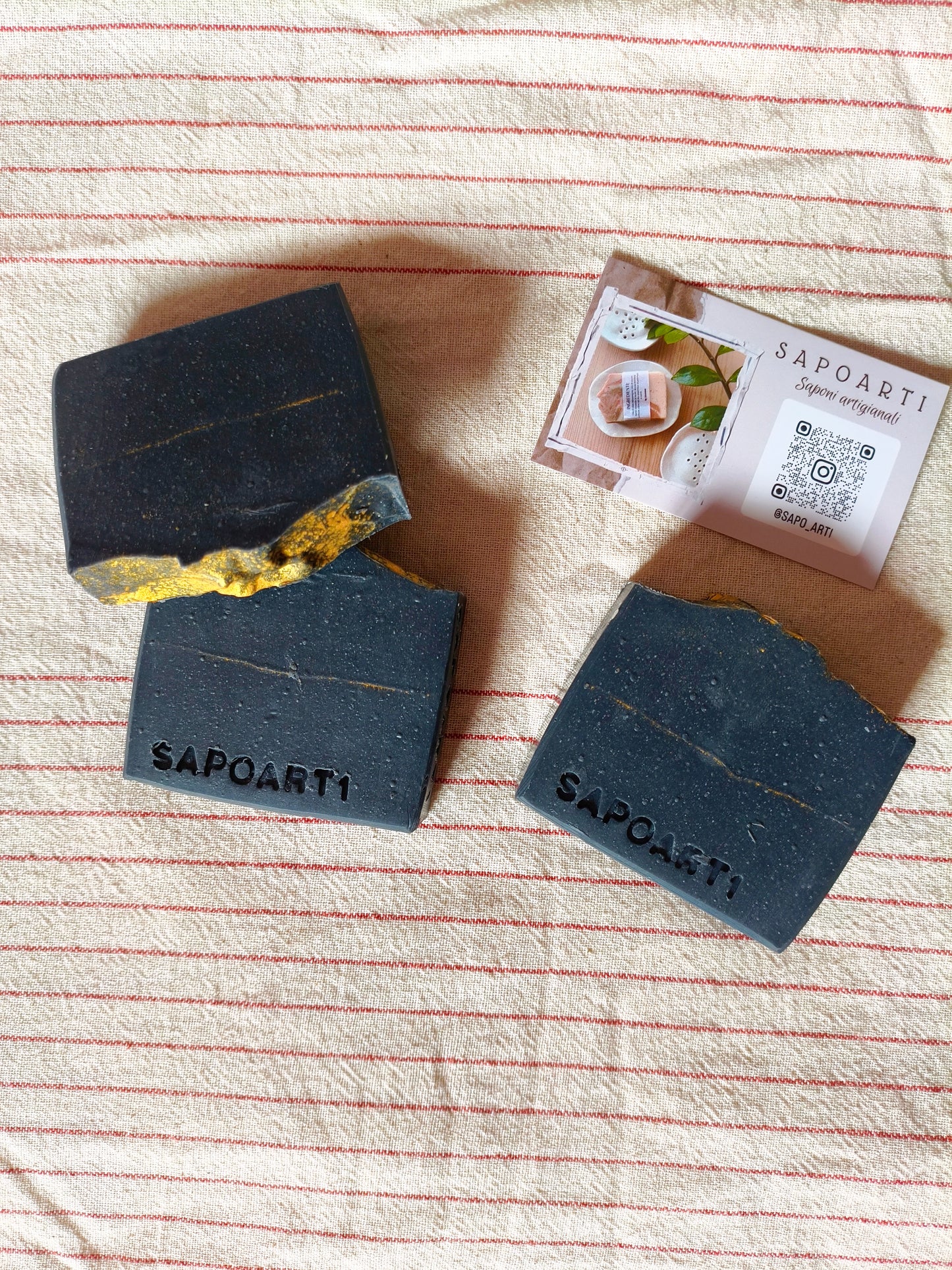 Carbone attivo e Patchouli